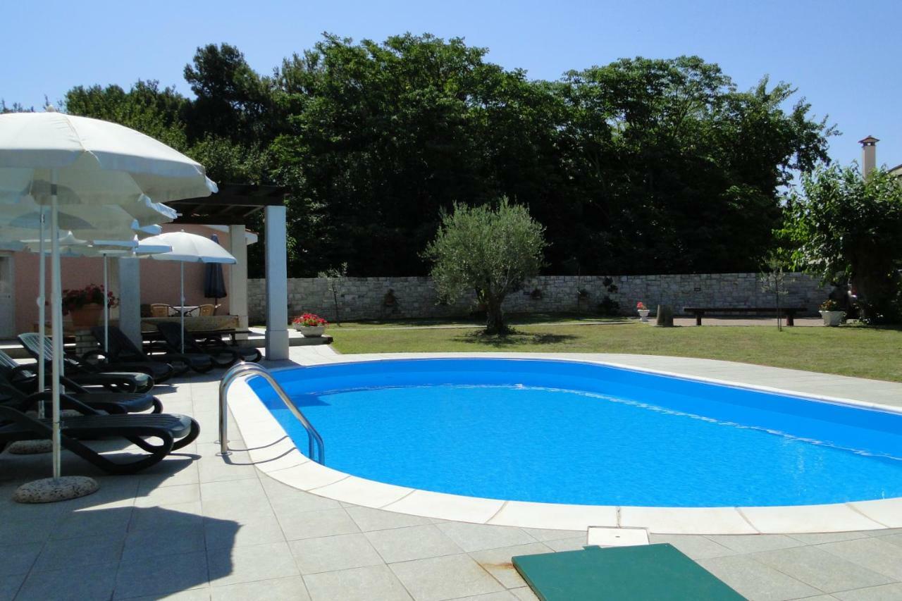 Apartments Villa Maran 乌马格 外观 照片