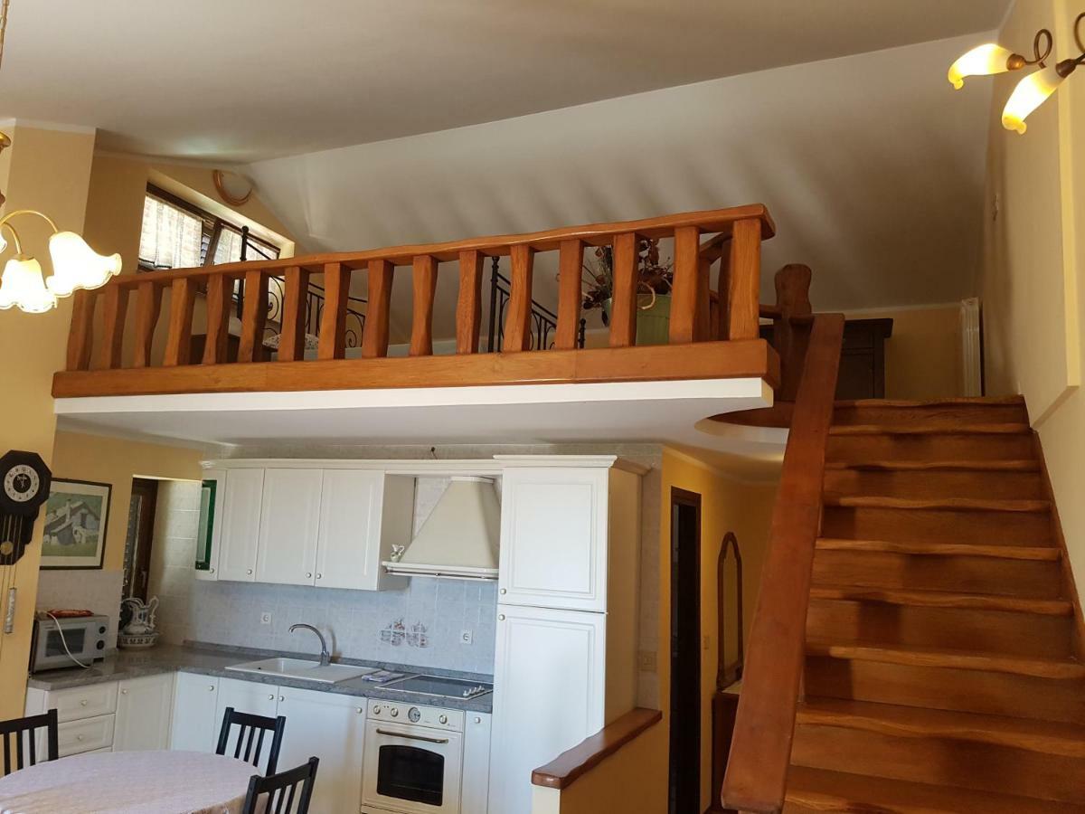 Apartments Villa Maran 乌马格 外观 照片