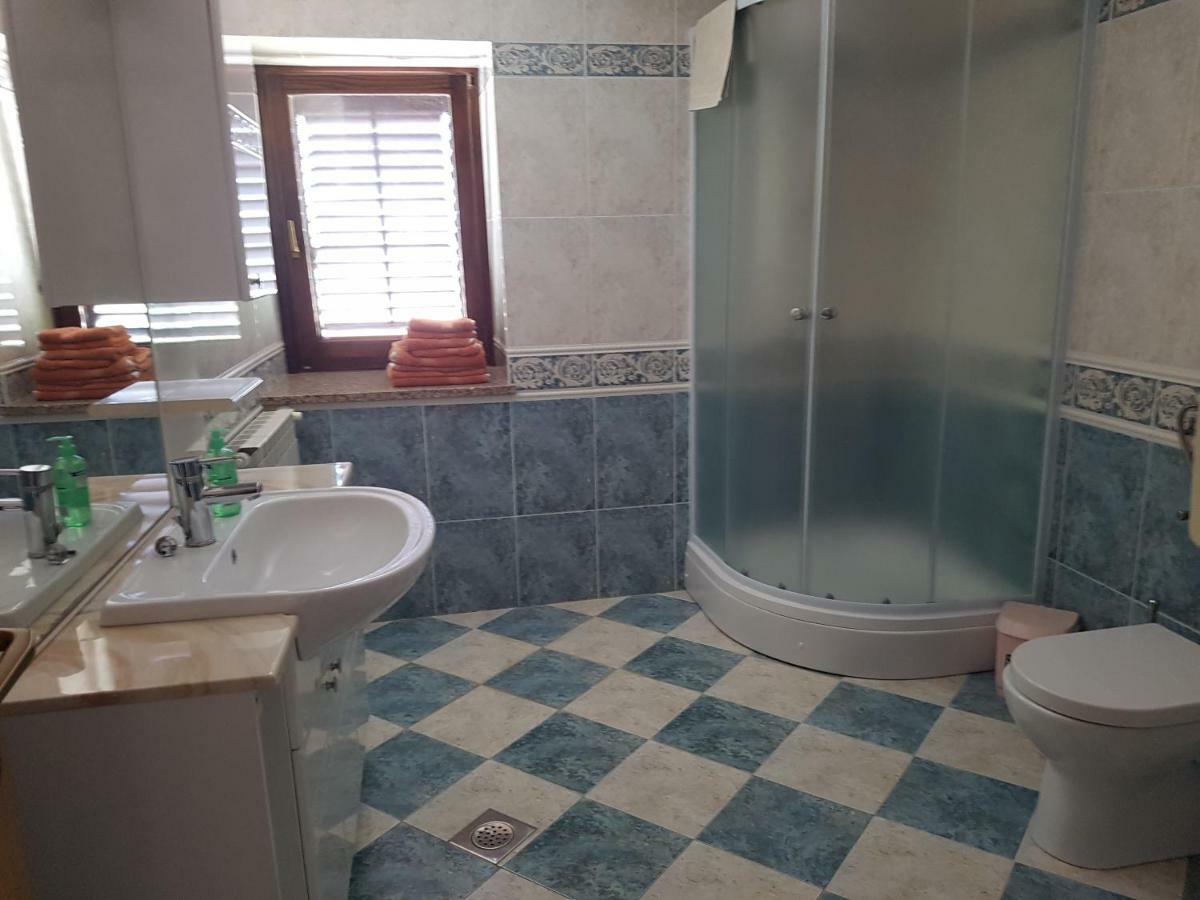 Apartments Villa Maran 乌马格 外观 照片
