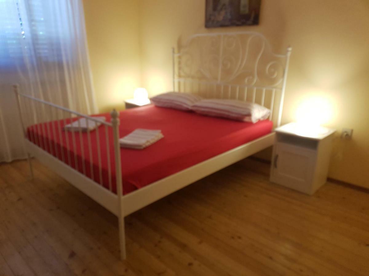 Apartments Villa Maran 乌马格 外观 照片