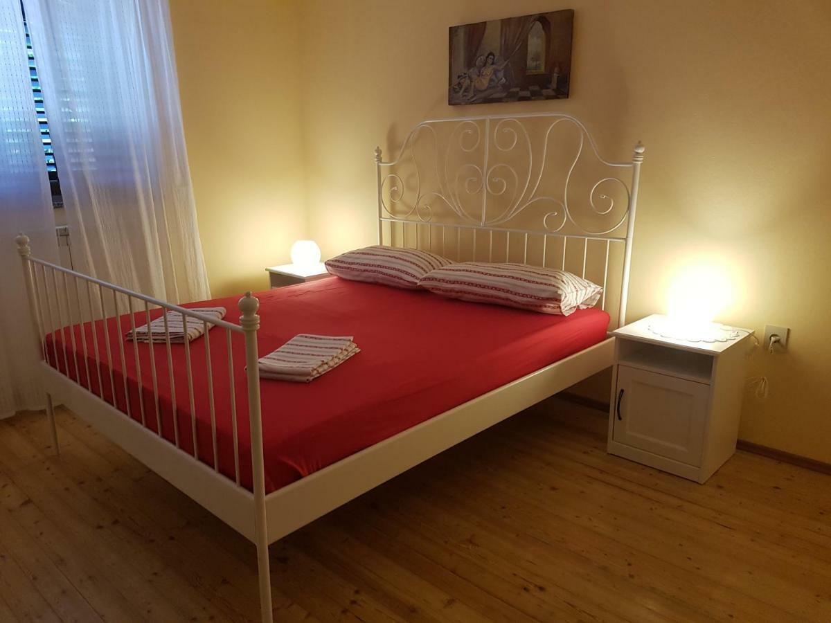 Apartments Villa Maran 乌马格 外观 照片